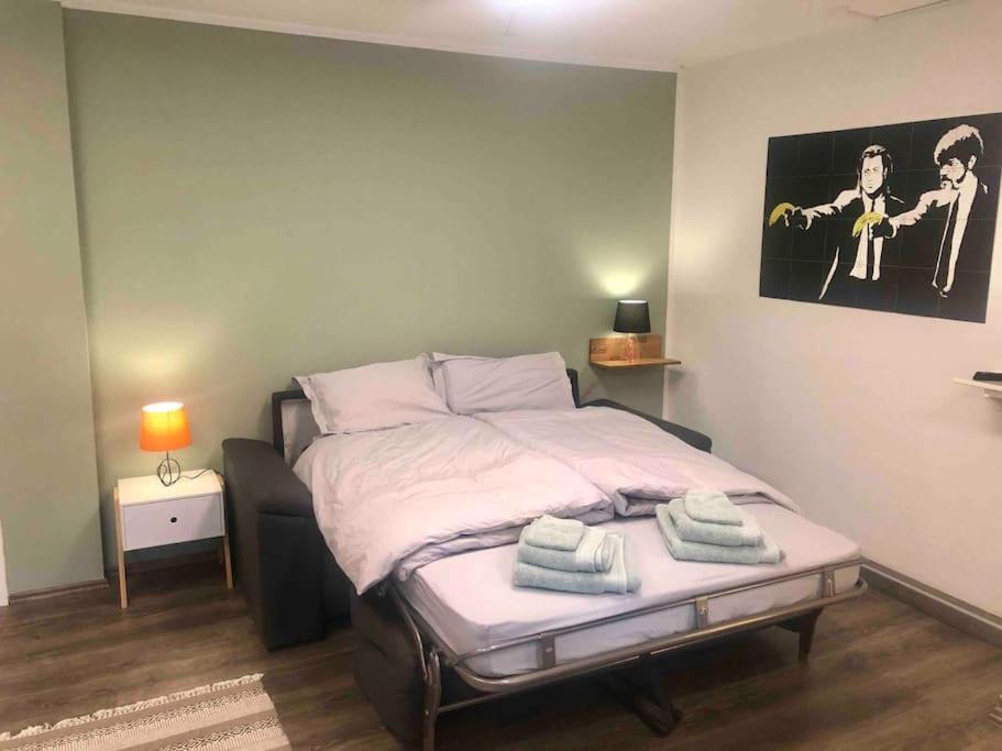 Appartamento Studio Emdecker Am Delft Emden Esterno foto
