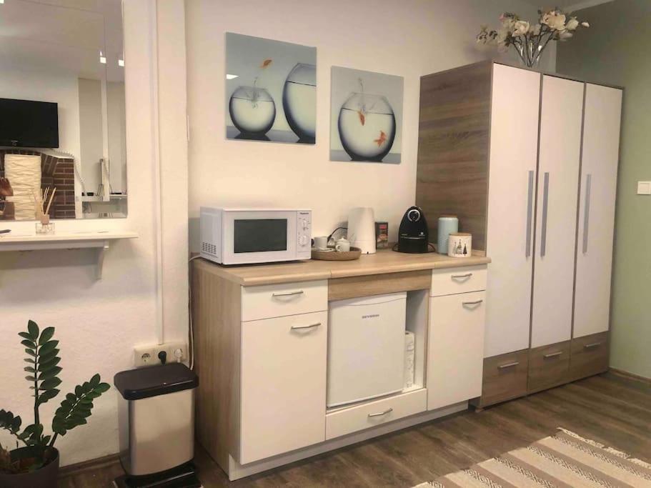 Appartamento Studio Emdecker Am Delft Emden Esterno foto